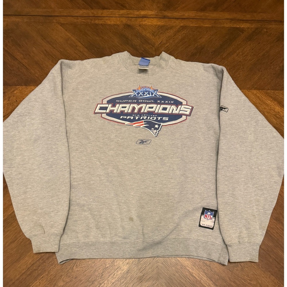 Reebok New England Patriots Super Bowl XXXIX Champions Sweatshirt Gray Mens M
